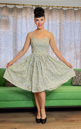 Amazing Retro Inspired Dresses - Vintage Dresses - by Bernie Dexter